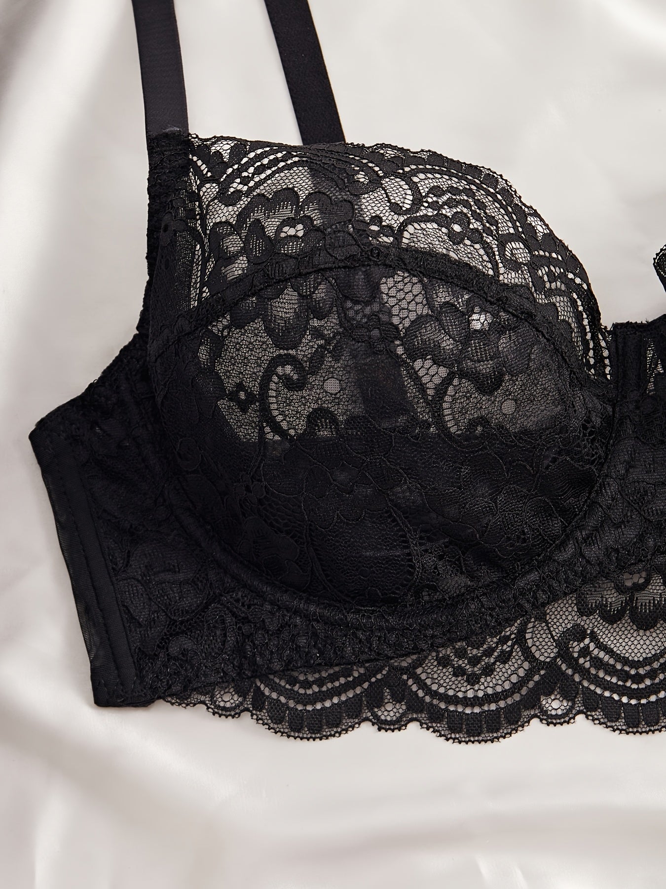 Soutien-gorge romantique en dentelle avec armatures