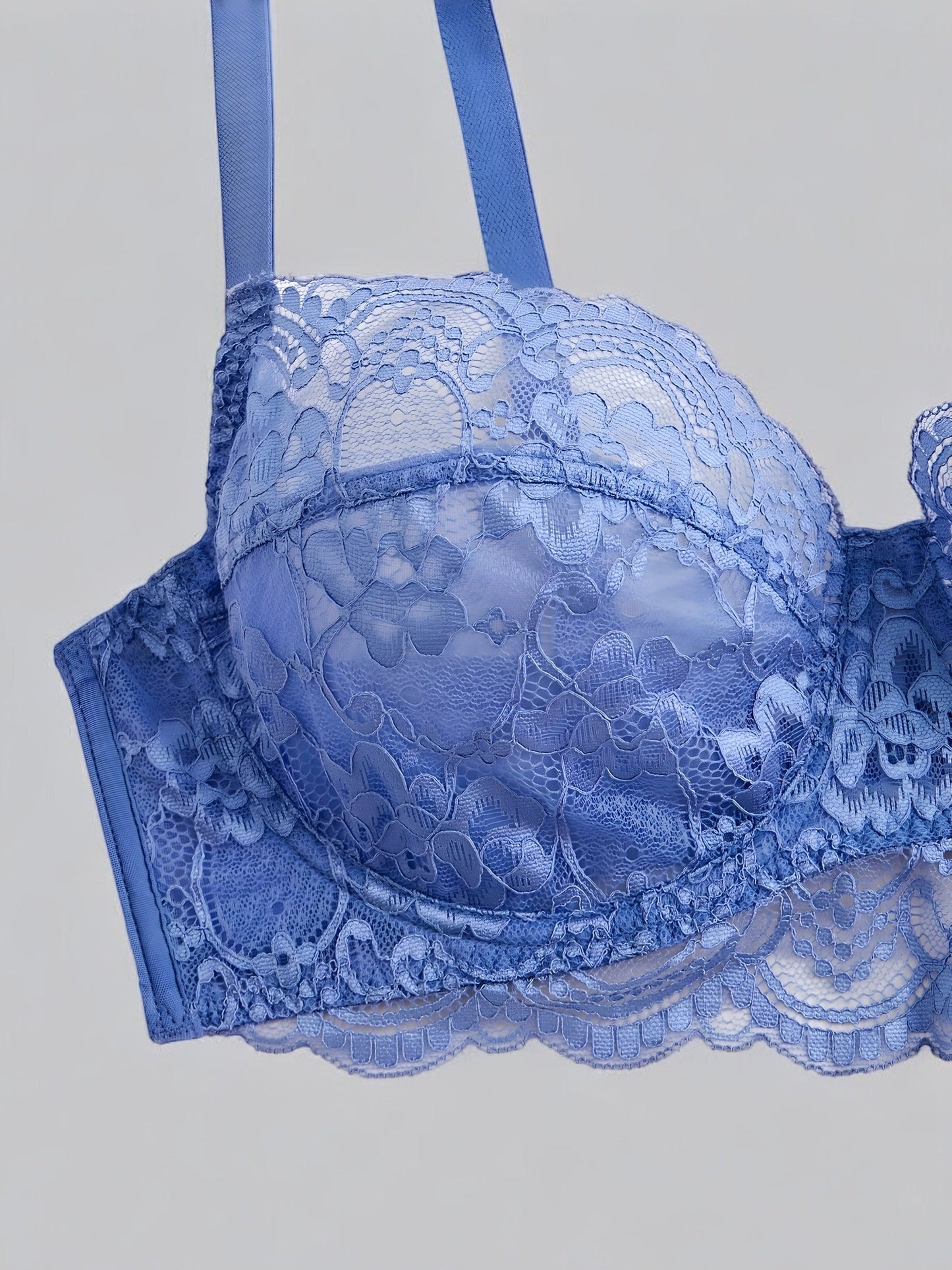 Soutien-gorge romantique en dentelle avec armatures
