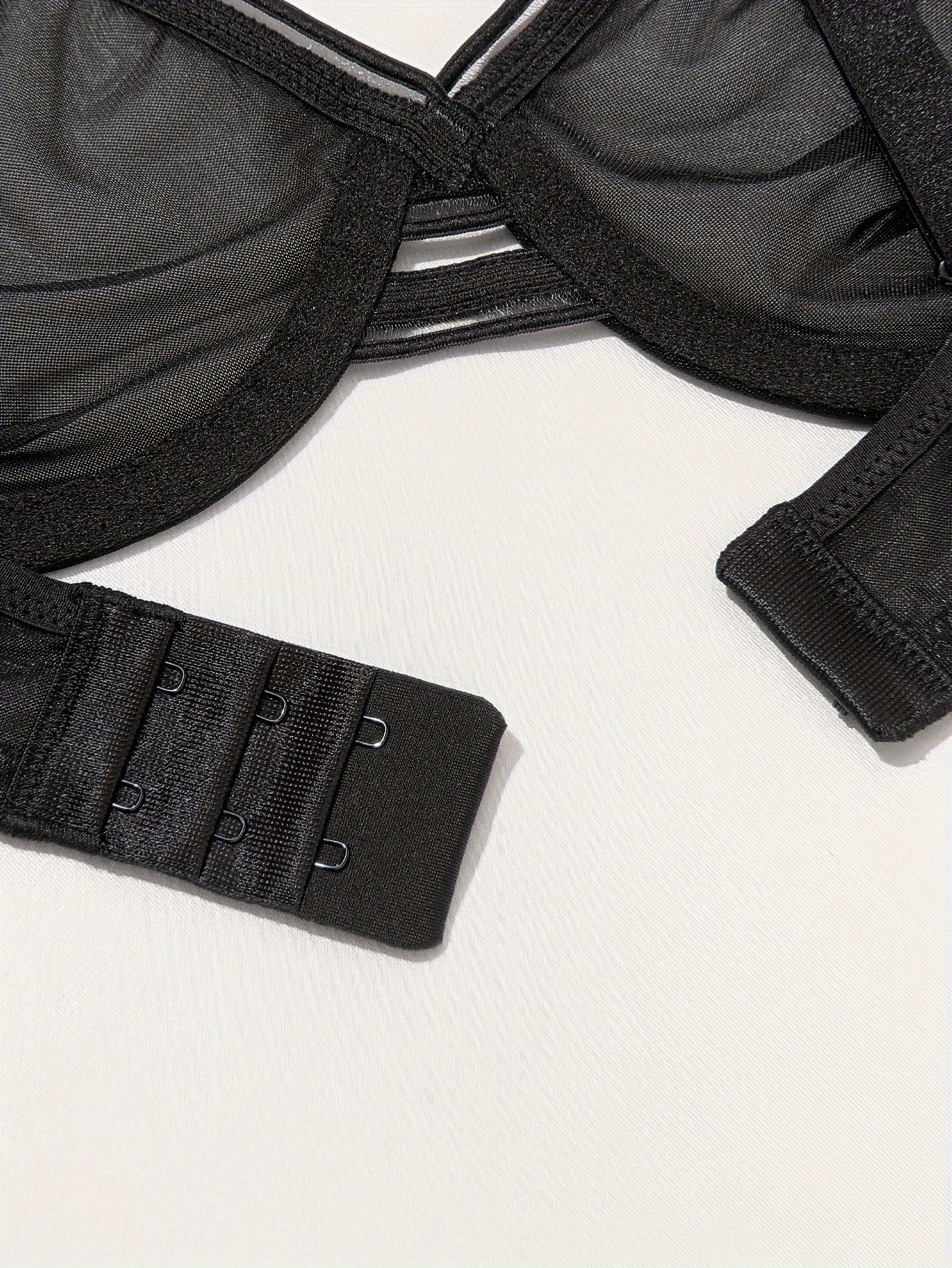 Soutien-gorge satiné sans couture avec armatures