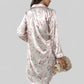 Chemise de nuit femme satin noire imprimée fleurs élégantes